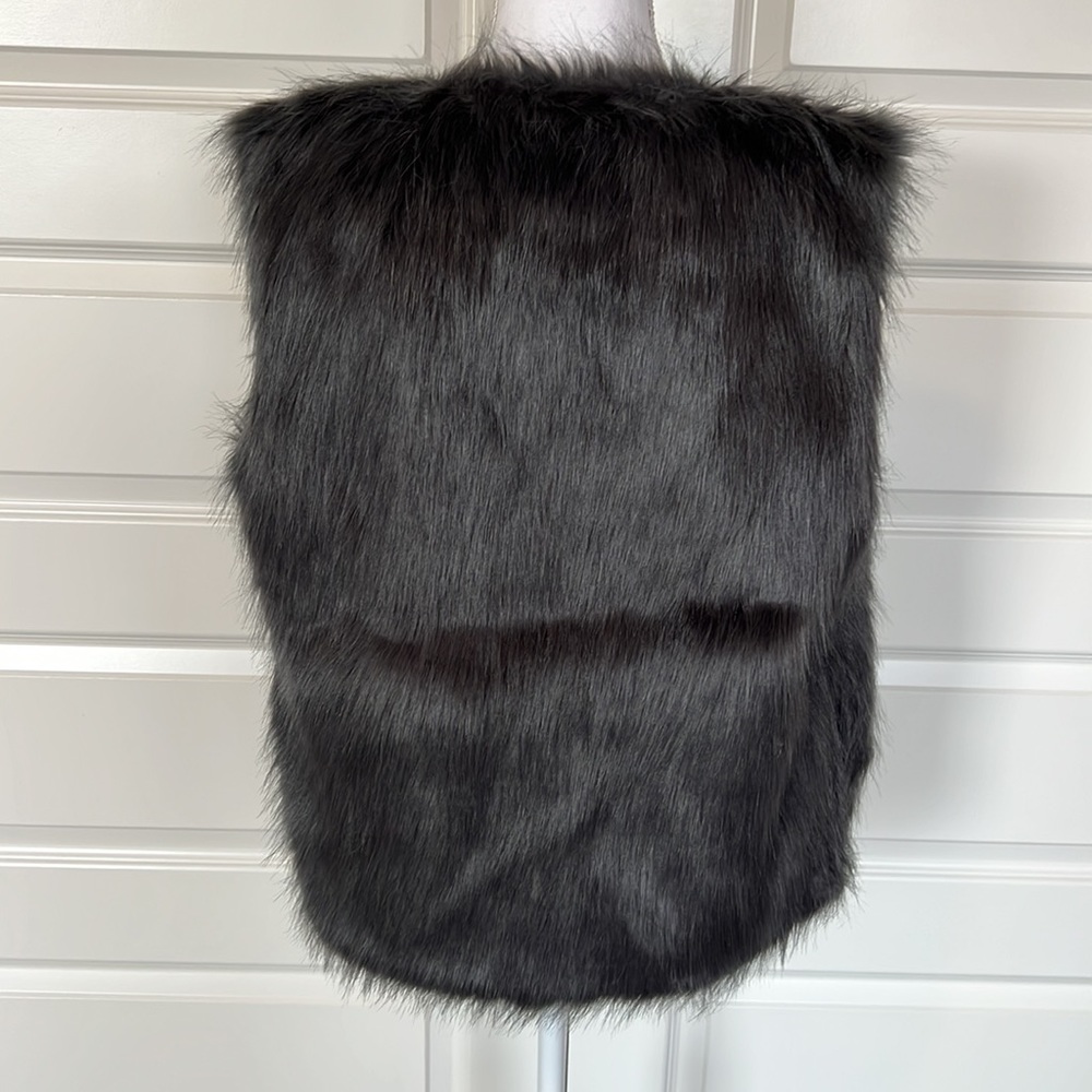 Fur Vest - Picture 2 of 3